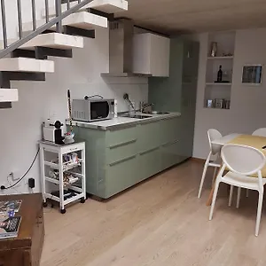 https://domus-navigli.italymilanhotels.net